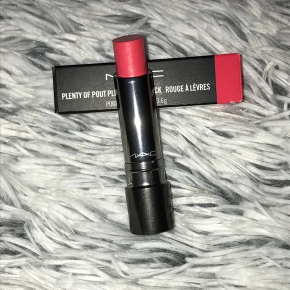 MAC plenty of pout plumping lipstick - Ample chic - Picture 1 of 9
